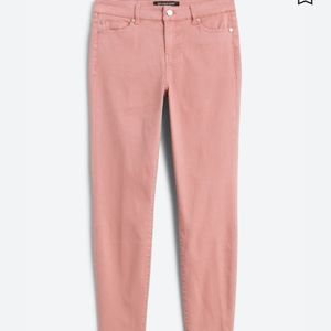 BNWT Liverpool Kaylee Skinny Colored Jean Size 20W Inseam 28. Color: Blush